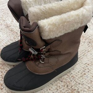Pajar unisex kids faux fur lined waterproof boots size 1. Great condition. Lace.